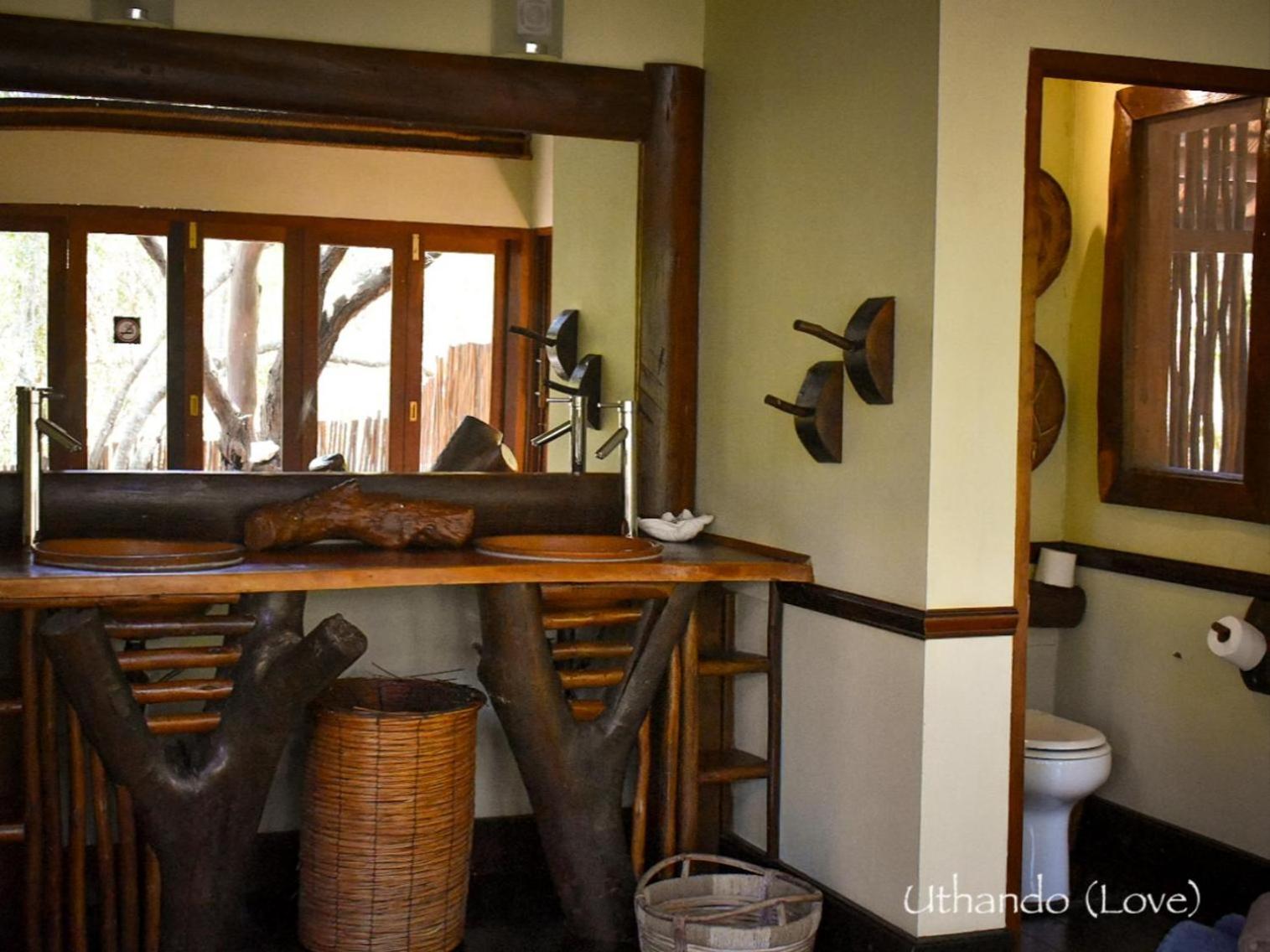 Ihlozi Bush Lodge 赫卢赫卢韦 外观 照片